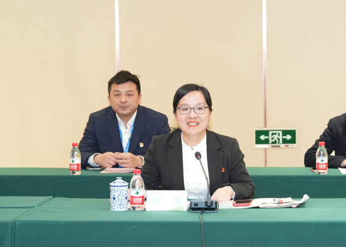 党建联建促融合 激活数智新动力——百家乐投注平台
与中国移动广西公司南宁分公司开展党建联建活动 第 3 张